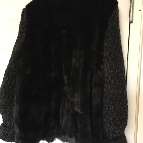 Real fur jacket - Picture 2 of 2